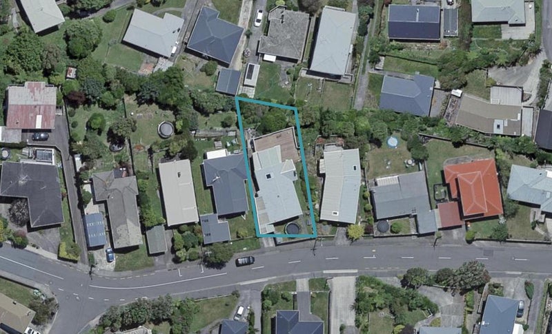 14 Trebann Street, Paparangi, Wellington - Carousel 1
