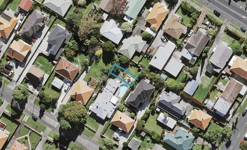 6/18 Tyburnia Avenue, Mount Albert, Auckland - Carousel 1