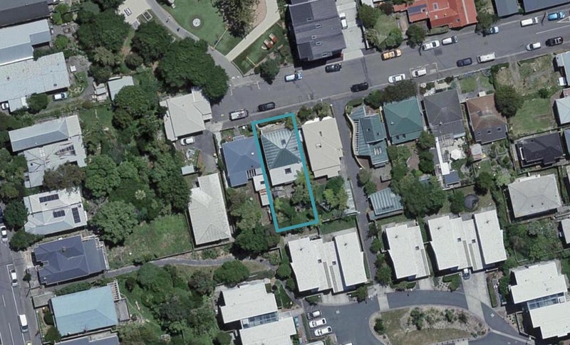 15 Regent Street, Newtown, Wellington - Carousel 1