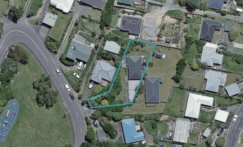 41 Salford Street, Newlands, Wellington - Carousel 1