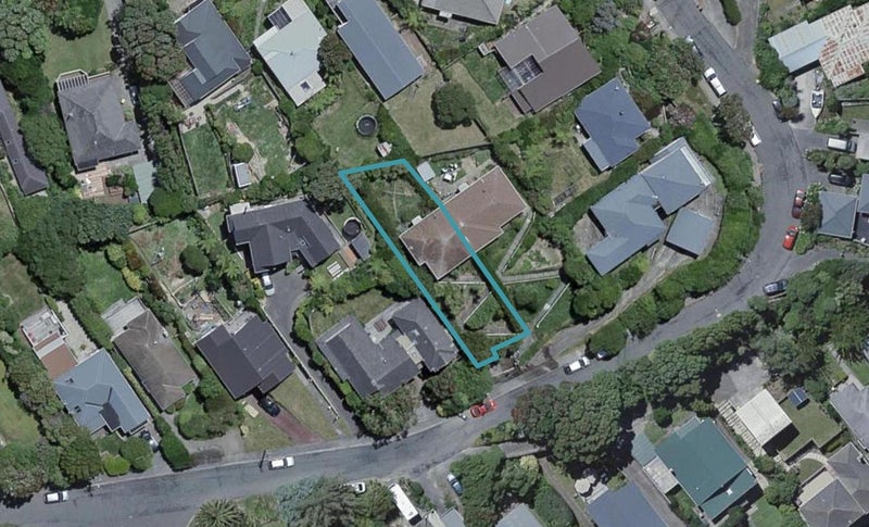 23 Ranui Crescent, Khandallah, Wellington - Carousel 1