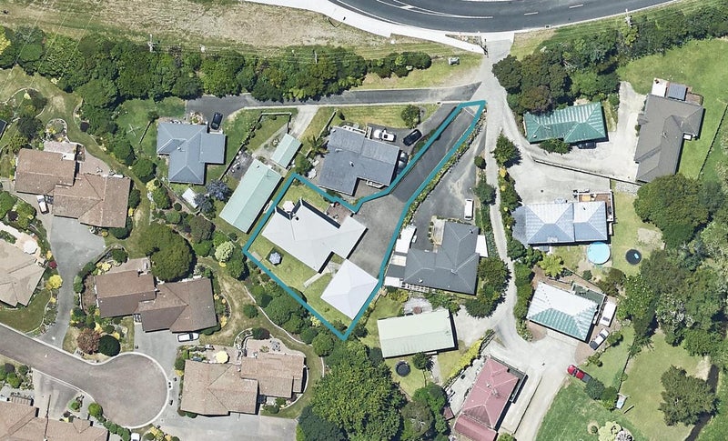 32 Welcome Bay Lane, Hairini, Tauranga - Carousel 1
