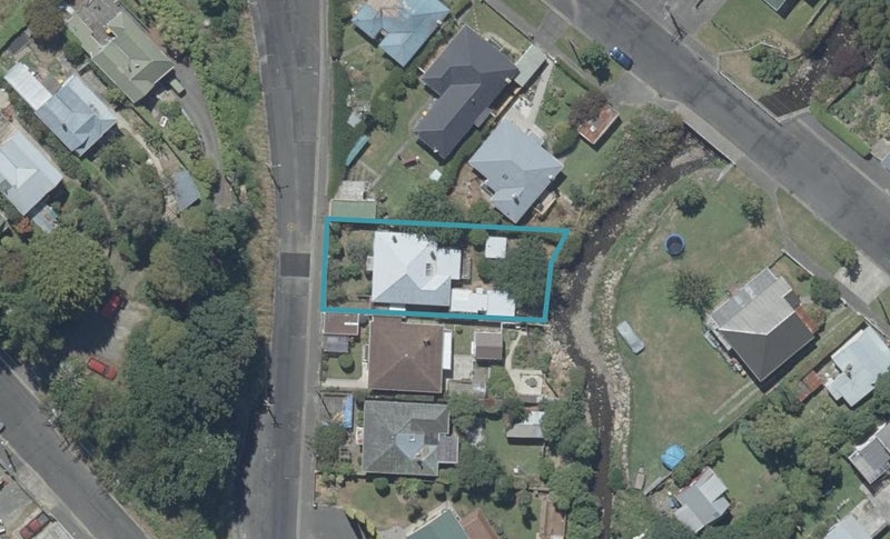 10 Kelvin Road, North East Valley, Dunedin - Carousel 1