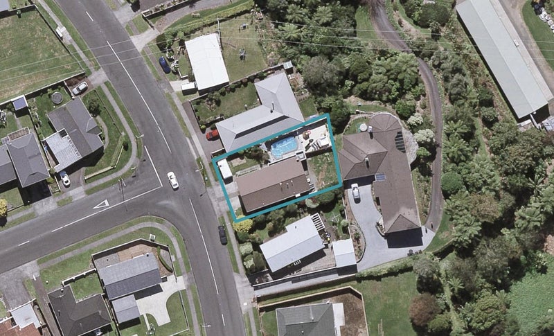 126 Heta Road, Highlands Park, New Plymouth - Carousel 1