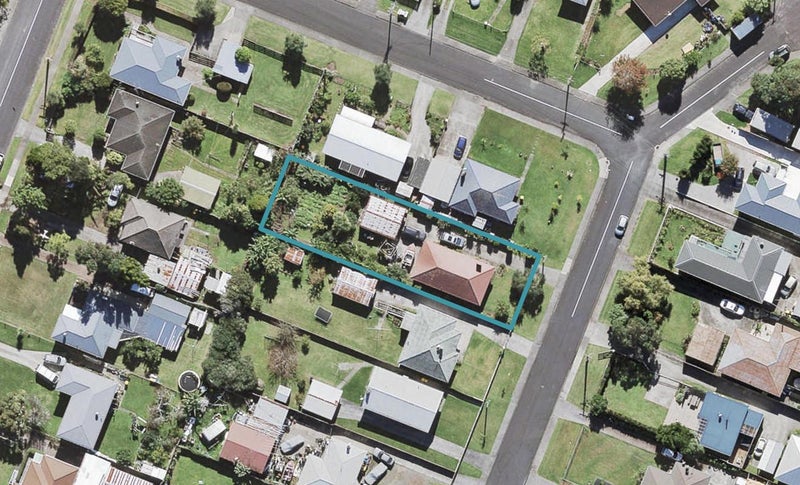 3 Laura Street, Kelston, Auckland - Carousel 1