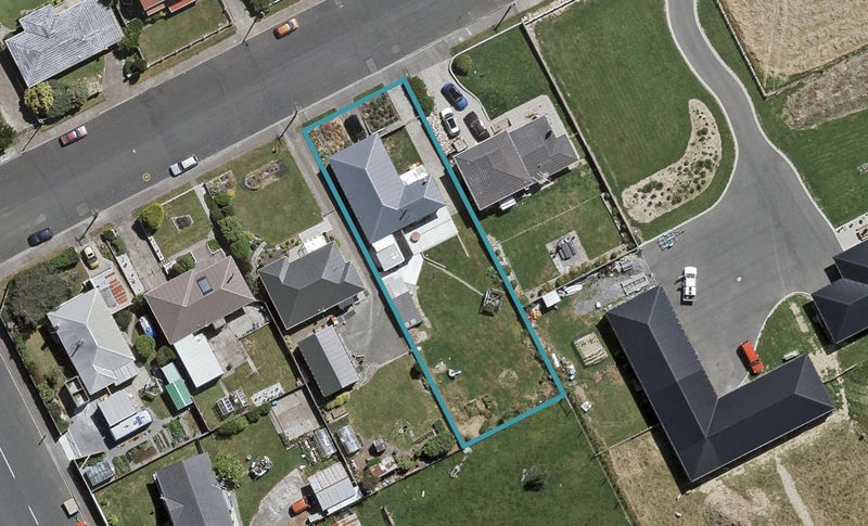 13 Enniskillen Street, Clifton, Invercargill - Carousel 1