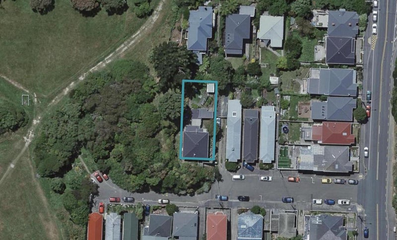 76 Te Wharepouri Street, Berhampore, Wellington - Carousel 1