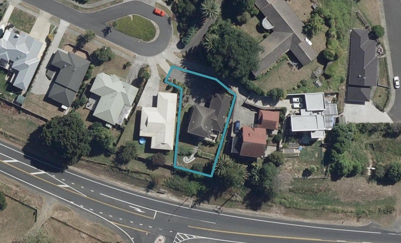 30 Palm Grove Drive, Western Heights, Hamilton - Carousel 1