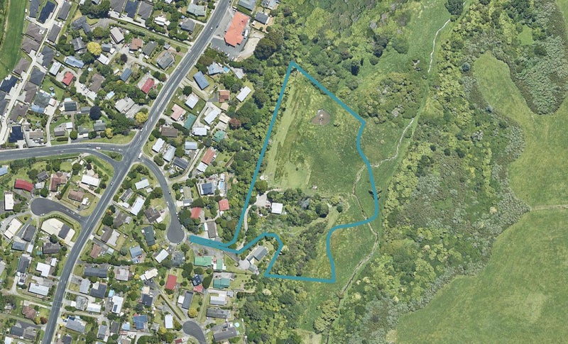 18 Lochinvar Place, Hairini, Tauranga - Carousel 1