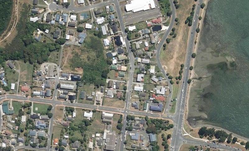 35 Ngatitoa Street, Takapuwahia, Porirua - Carousel 1