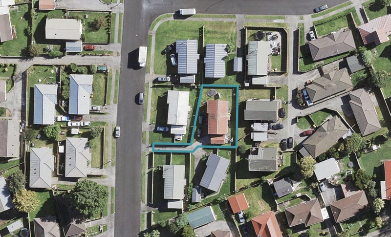 9A Foxlaw Street, Randwick Park, Auckland - Carousel 1