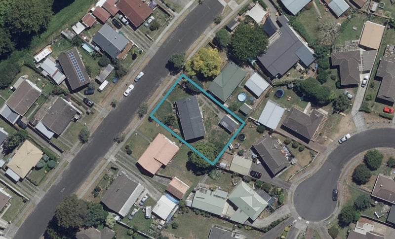 21 Karen Crescent, Dinsdale, Hamilton - Carousel 1