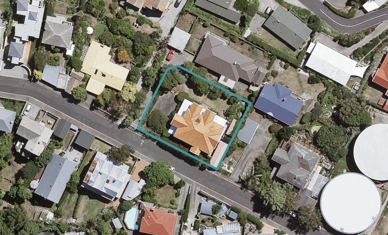106 Thompson Road, Bluff Hill, Napier - Carousel 1