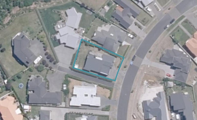 23 Magnolia Rise, Waipahihi, Taupo - Carousel 1
