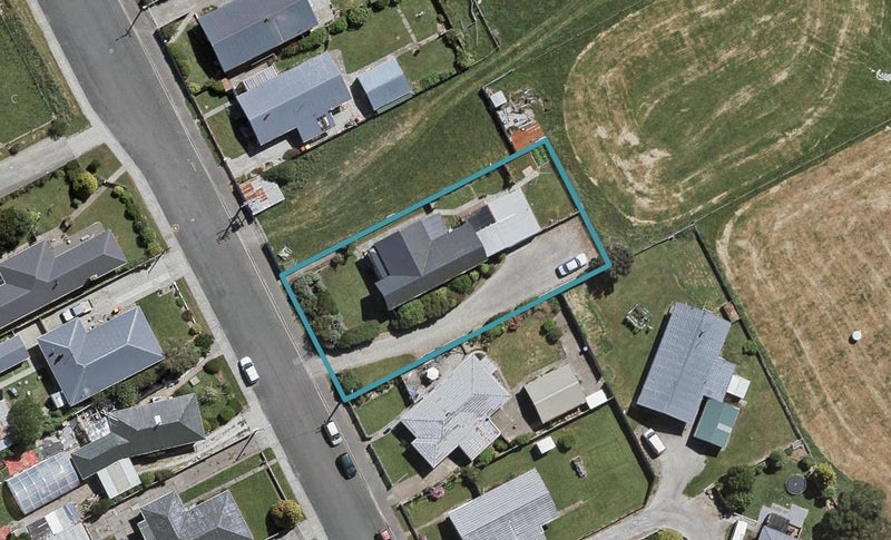 44 Severn Street, Clifton, Invercargill - Carousel 1