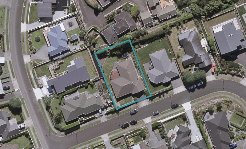 3 Manukaka Heights, Hurdon, New Plymouth - Carousel 1