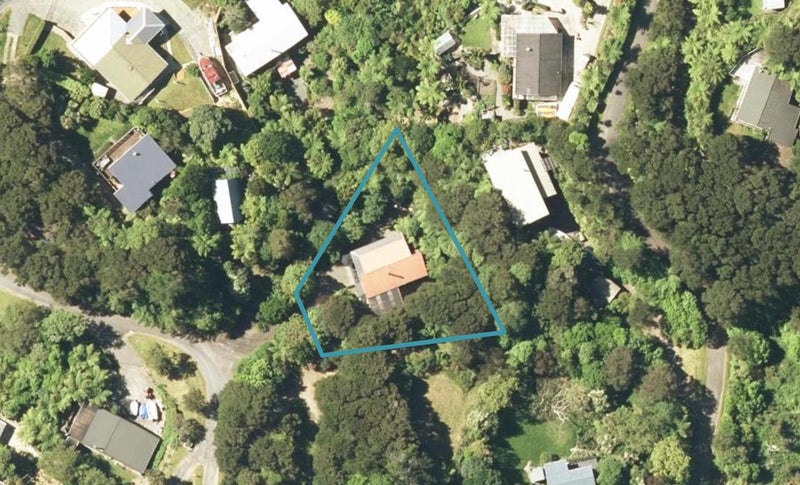 9 Nikau Street, Duncan Bay, Marlborough Sounds - Carousel 1