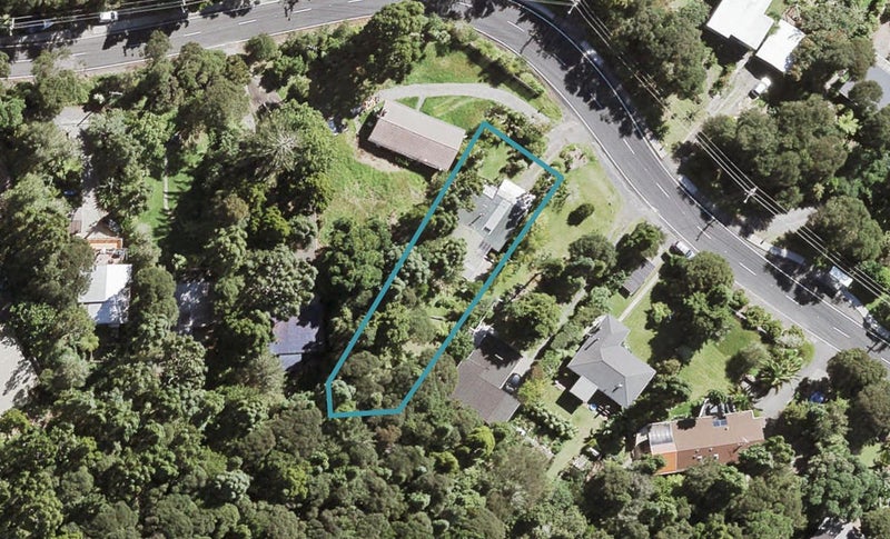 157 Laingholm Drive, Laingholm, Auckland - Carousel 1