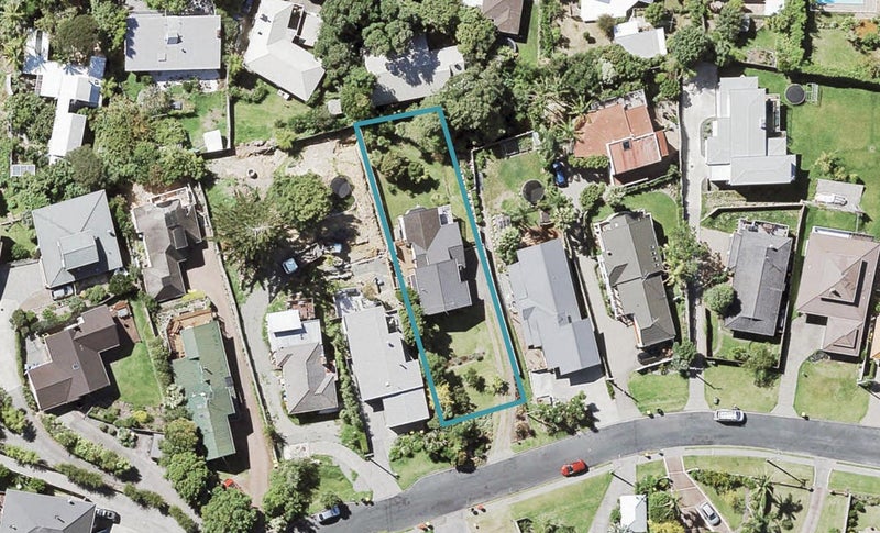 14 Braemar Road, Rothesay Bay, Auckland - Carousel 1