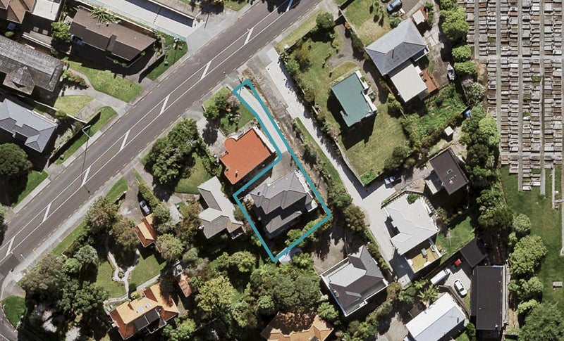 282 Hillsborough Rd, Mount Roskill, Auckland - Carousel 1