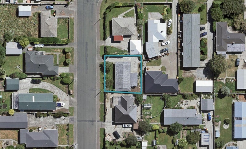 37 Ross Street, Grasmere, Invercargill - Carousel 1