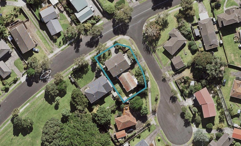 92A Muir Avenue, Mangere Bridge, Auckland - Carousel 1