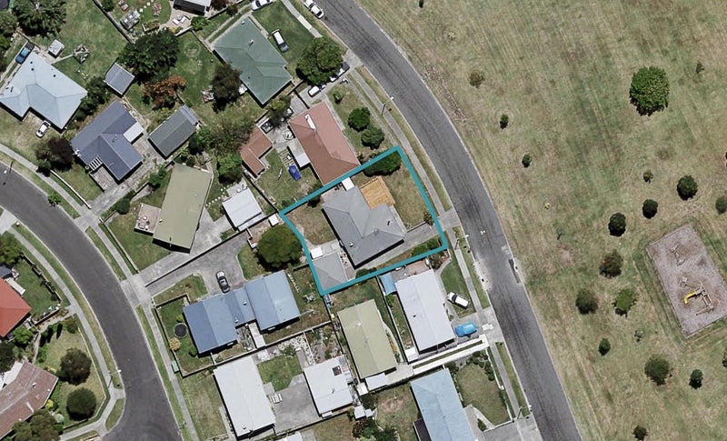 27 Lichfield Crescent, Tamatea, Napier - Carousel 1