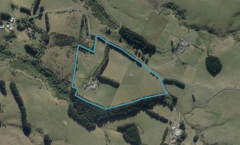 144 Castlewood Road, Company Bay, Dunedin - Carousel 1