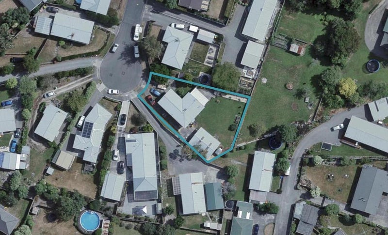 11 Alton Grove, Masterton - Carousel 1