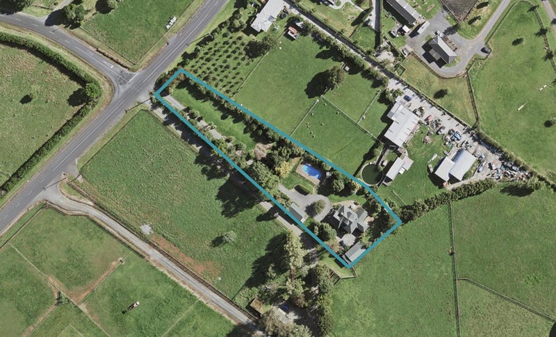142 Logan Road, Buckland - Carousel 1