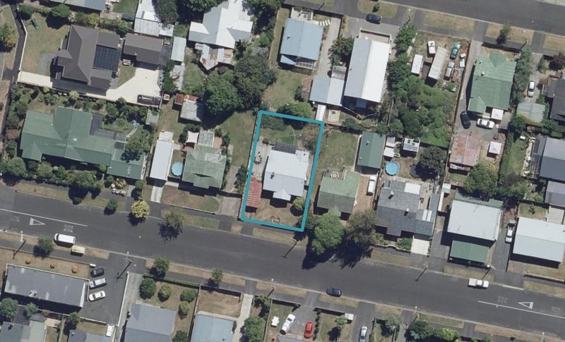 16 Wye Street, Frankton, Hamilton - Carousel 1