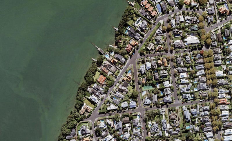 39 Marine Parade, Herne Bay, Auckland - Carousel 1