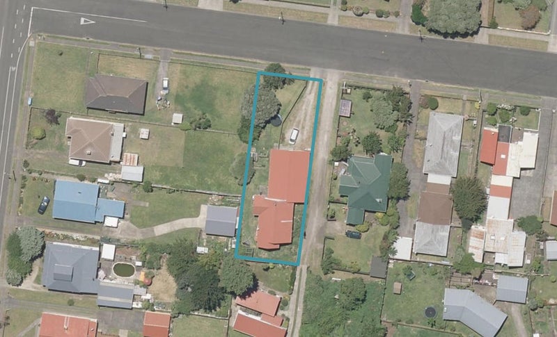 33 Bignell Street, Gonville, Whanganui - Carousel 1