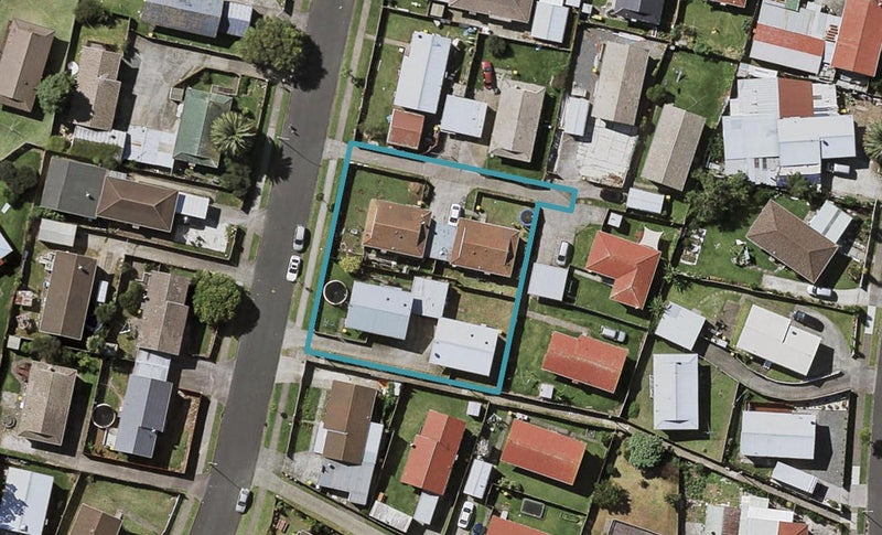 4/11 Coombe Avenue, Otara, Auckland - Carousel 1