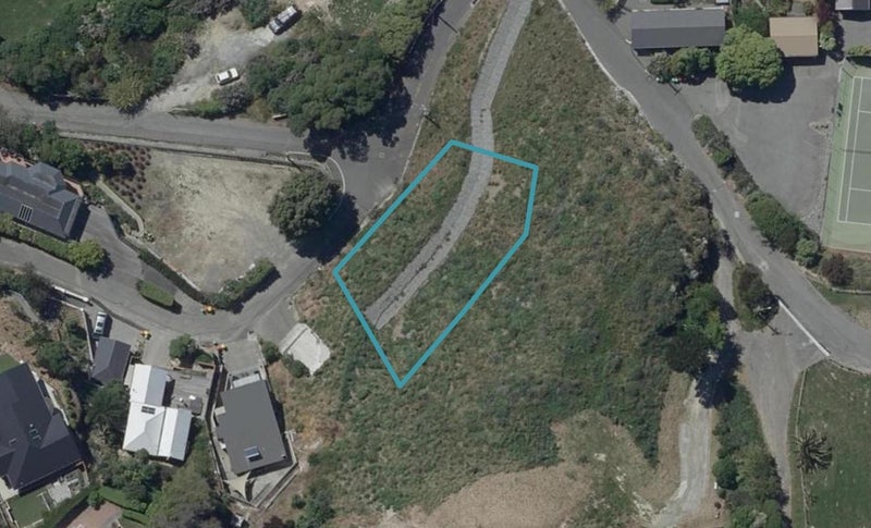 7 The Brae, Mount Pleasant, Christchurch - Carousel 1