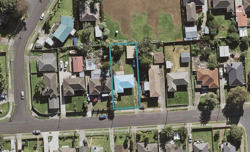 32 Plumley Crescent, Mangere, Auckland - Carousel 1