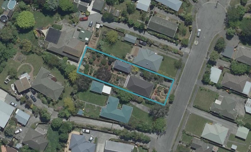 19 Larch Place, Casebrook, Christchurch - Carousel 1