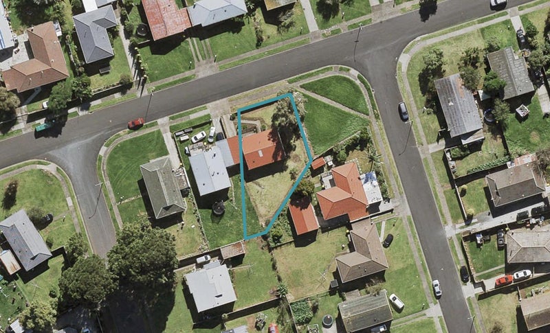 10 Calthorp Close, Favona, Auckland - Carousel 1