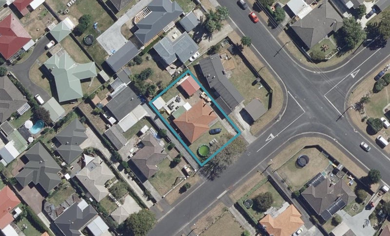 14 Bolmuir Road, Forest Lake, Hamilton - Carousel 1