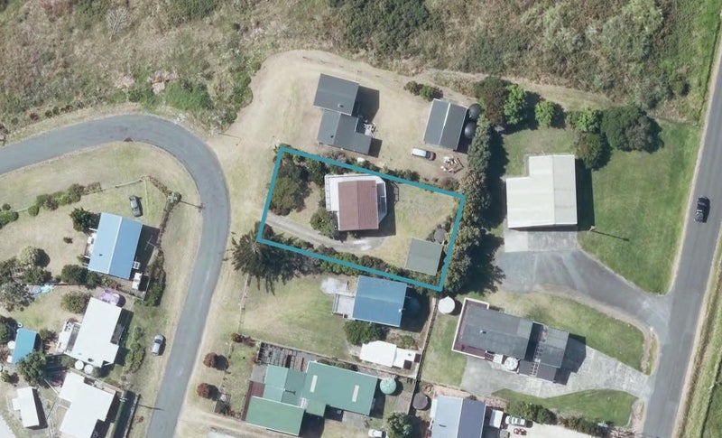31 Kuku Avenue, Māhia - Carousel 1