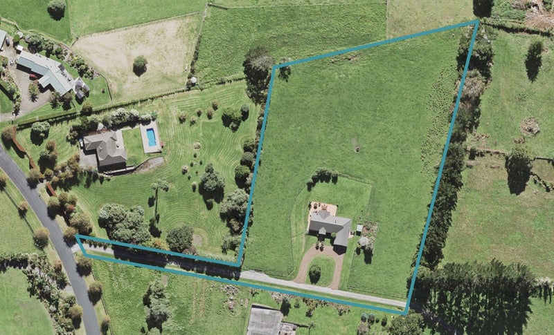 34 Broadwood Rise, Kumeu - Carousel 1