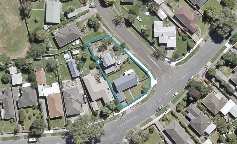 2/156 McLeod Street, Elderslea, Upper Hutt - Carousel 1