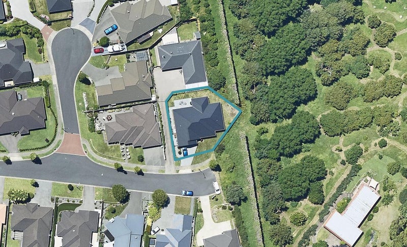 25 Edwin Grove, Bethlehem, Tauranga - Carousel 1