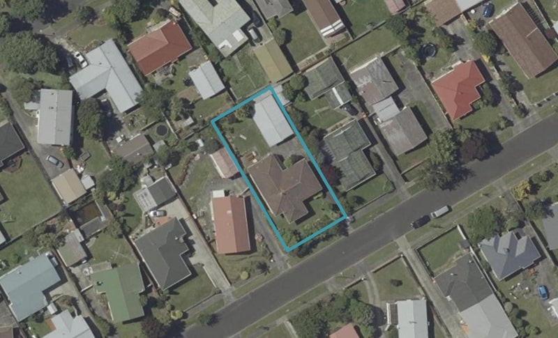 29 Geraldine Crescent, Cloverlea, Palmerston North - Carousel 1