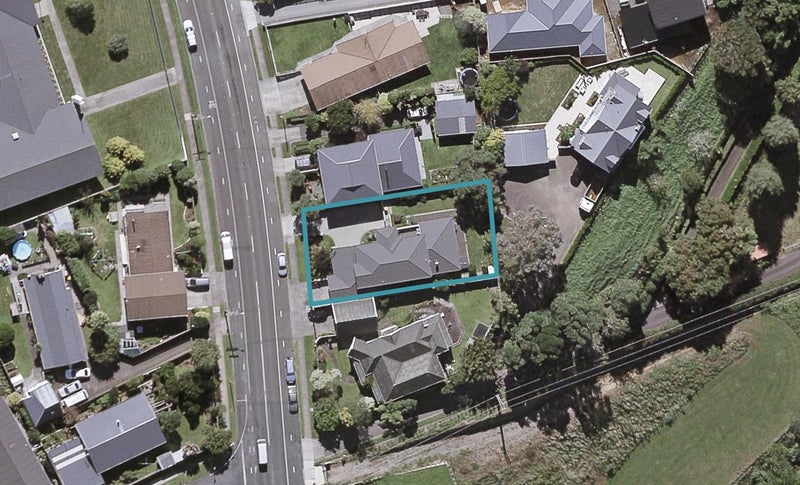 327 Mangorei Road, Merrilands, New Plymouth - Carousel 1