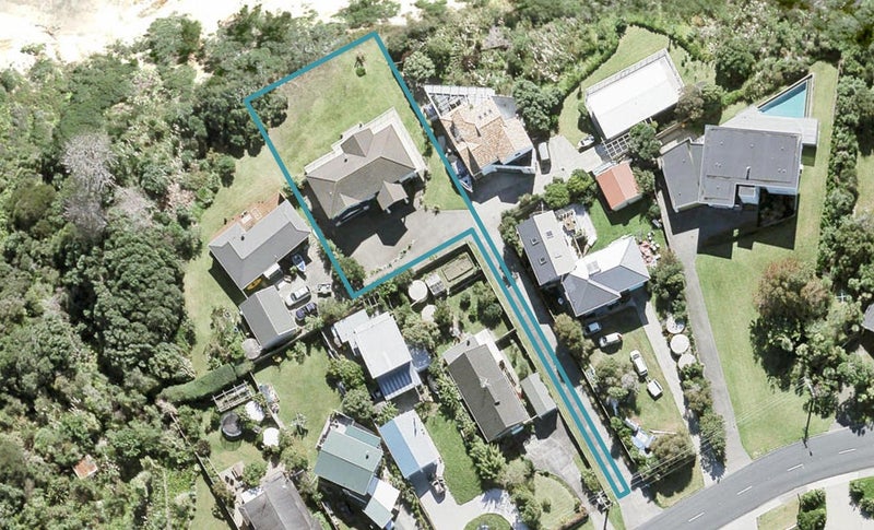 1456A Whangaparaoa Road, Army Bay, Whangaparaoa - Carousel 1