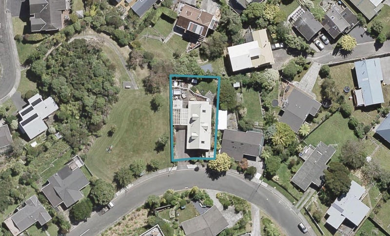 10 Duncraig Street, Silverstream, Upper Hutt - Carousel 1