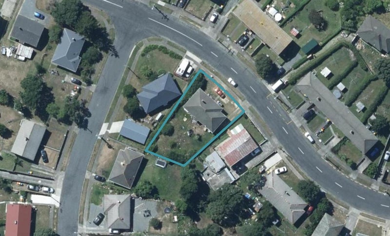 88 Bedford Street, Cannons Creek, Porirua - Carousel 1