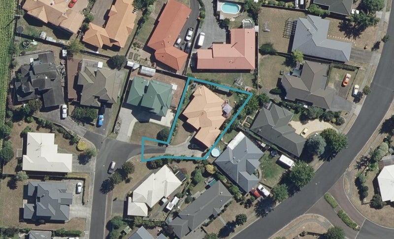 6 Country Lane, Western Heights, Hamilton - Carousel 1