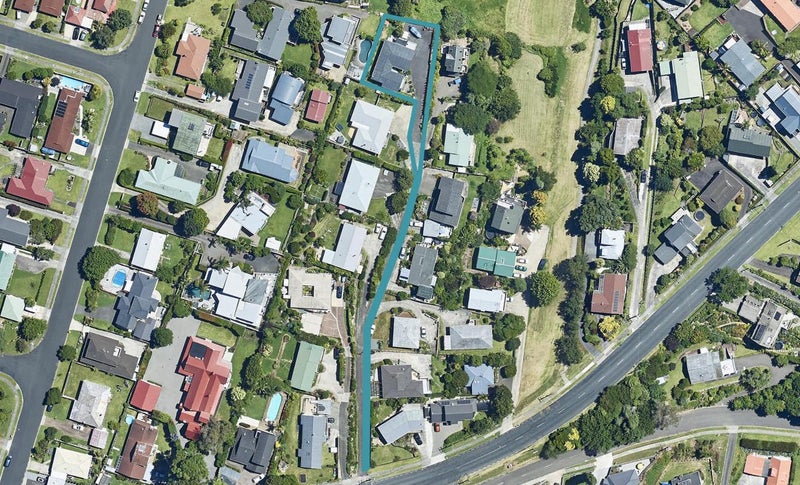 1 Lees Way, Otumoetai, Tauranga - Carousel 1